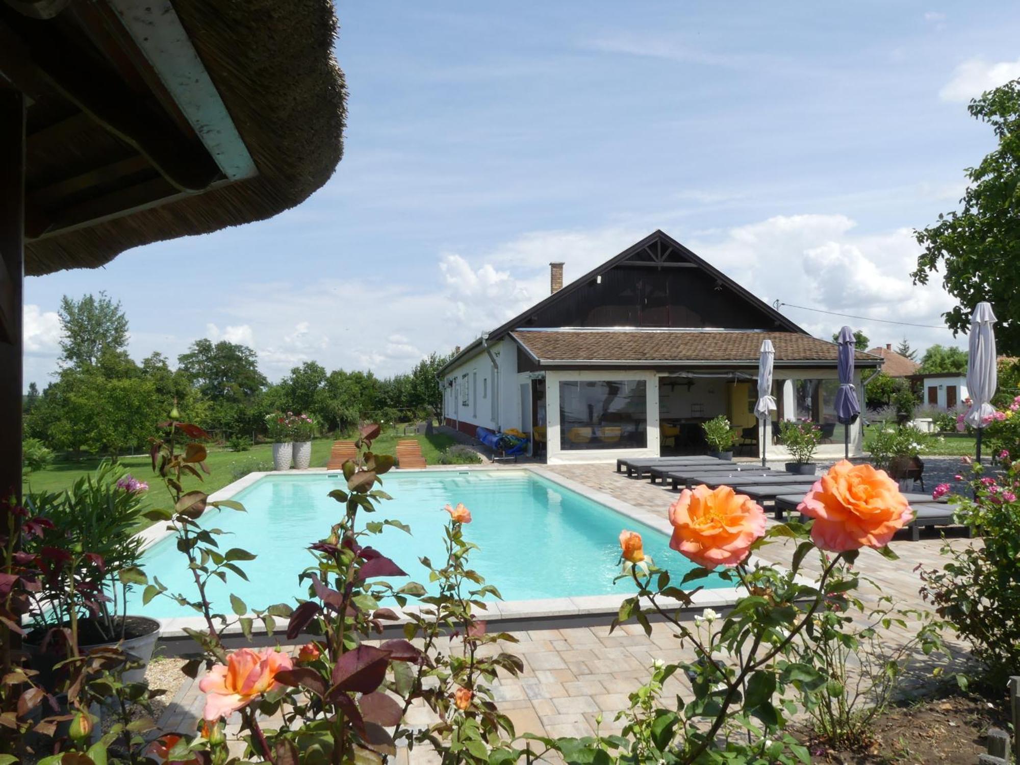 Bed and Breakfast Tisza White House Tiszaszolos Exteriér fotografie